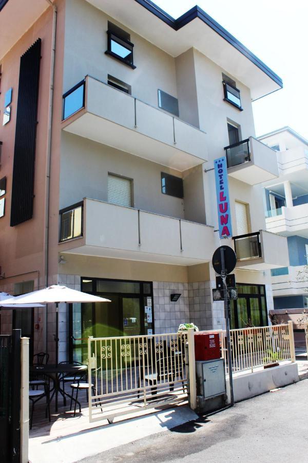 Hotel Luna Rimini Luaran gambar