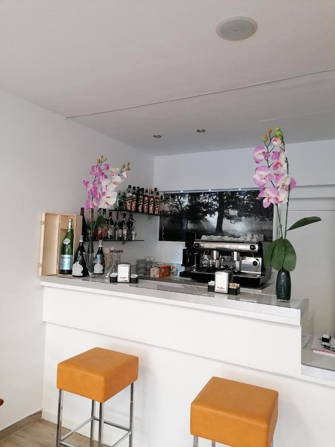 Hotel Luna Rimini Luaran gambar